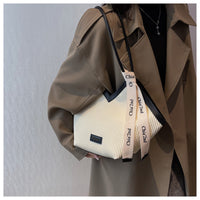 Heart-Shaped Vertical Tote Bag β Trendy French-Korean Style Shoulder Purse for Women