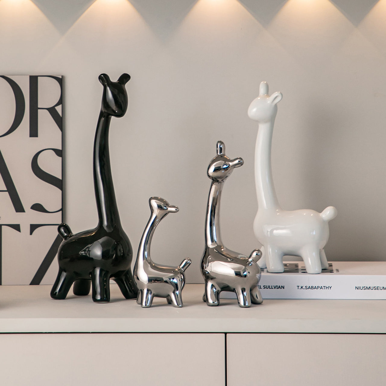 4-Piece Ceramic Giraffe Figurine Set – Modern Luxe Decor