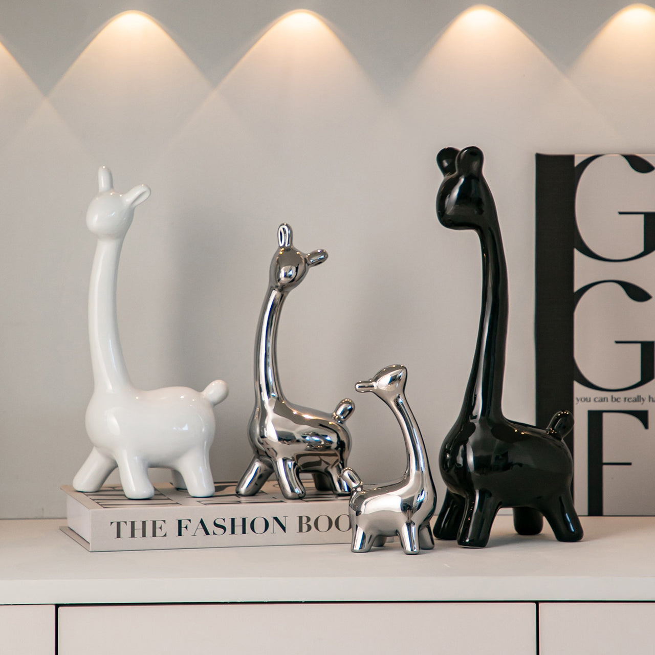 4-Piece Ceramic Giraffe Figurine Set – Modern Luxe Decor