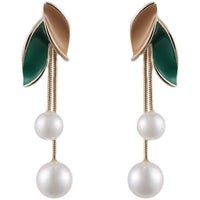 Pearl Leaf Tassel Earrings – Elegant Gold Drop Design for Women