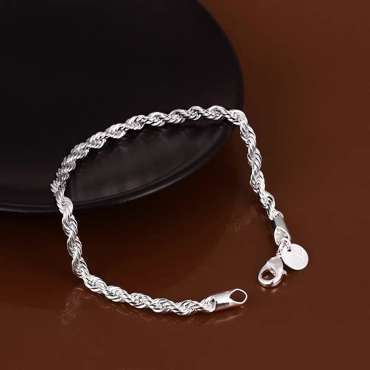 Twisted Rope Bracelet – Silver-Plated Minimalist Chain for Daily Wear