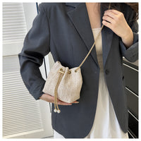 Woven Pearl Chain Bucket Bag – Elegant Lightweight Summer Purse