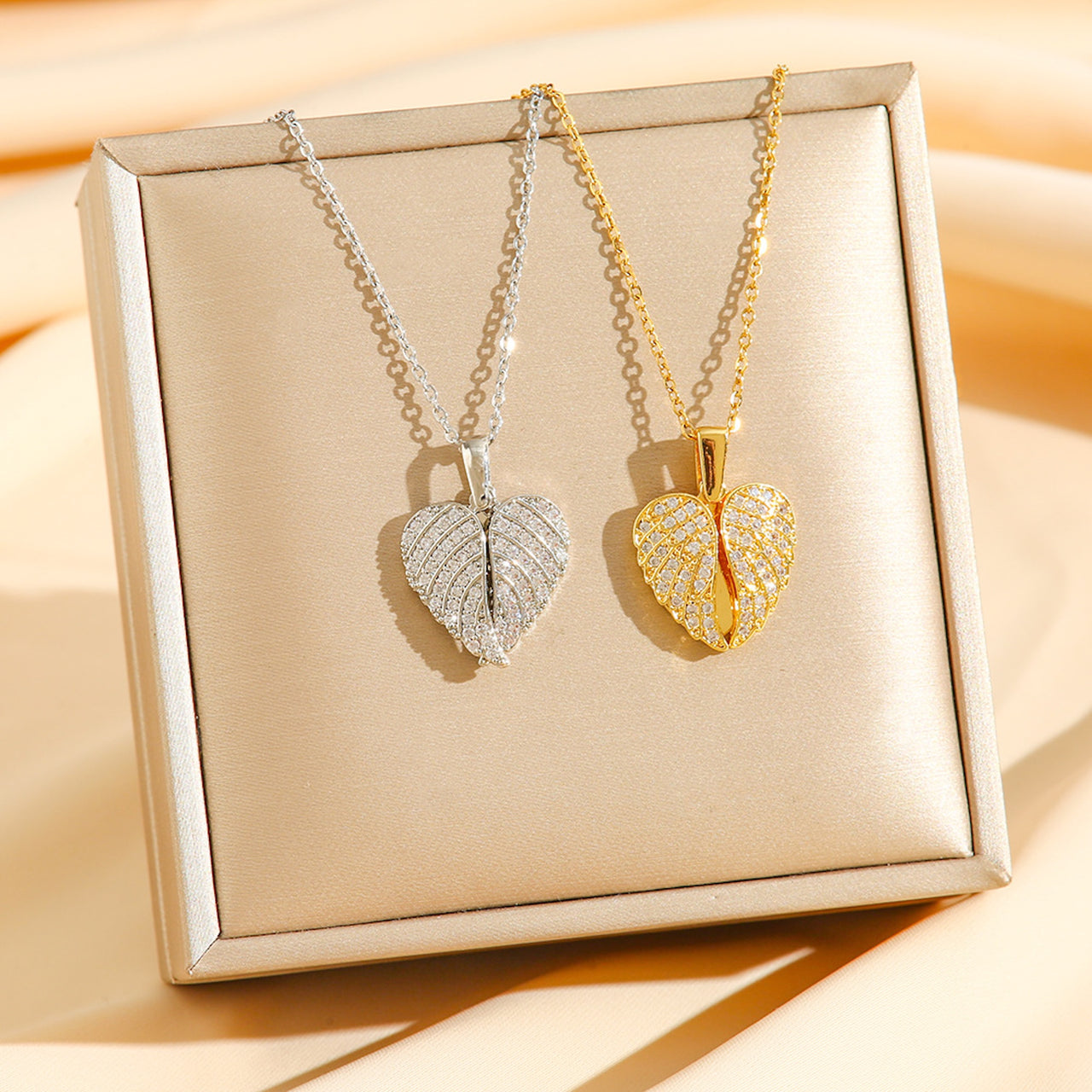 Gold-Plated Heart Wings Pendant Necklace – Korean-Style Statement Clavicle Chain