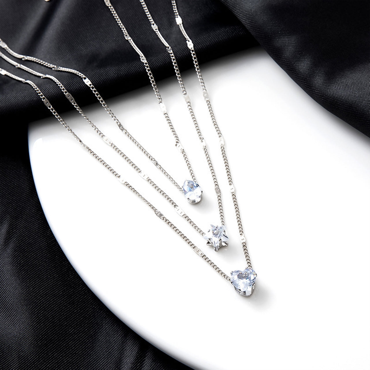 Multi-Layer Star Heart Pendant Necklace – Vintage Chic